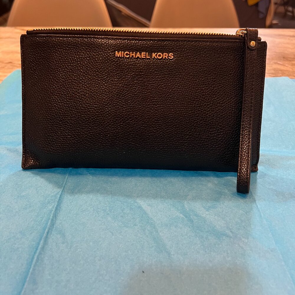 Michael Kors Leather Wristlet